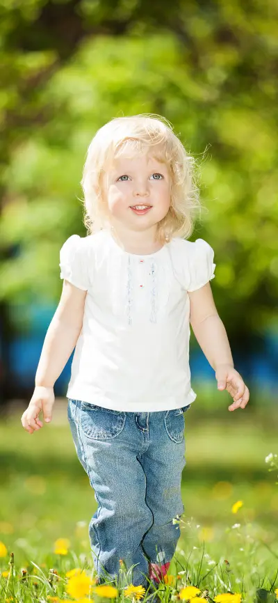 天真无邪-拍信图库