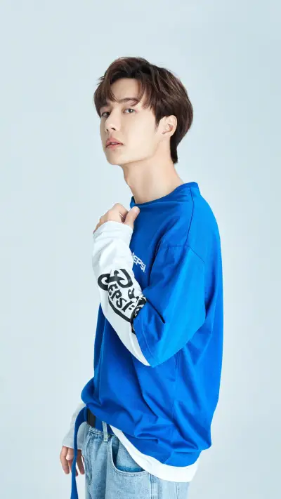 
王一博 不拘于形