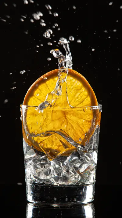 黑色系水果-拍信图库