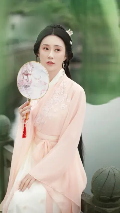 持扇佳人-锐景创意