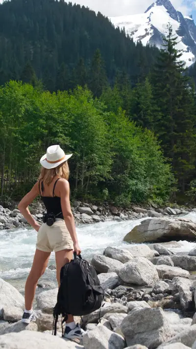 阳光活力的欧美美女-锐景创意