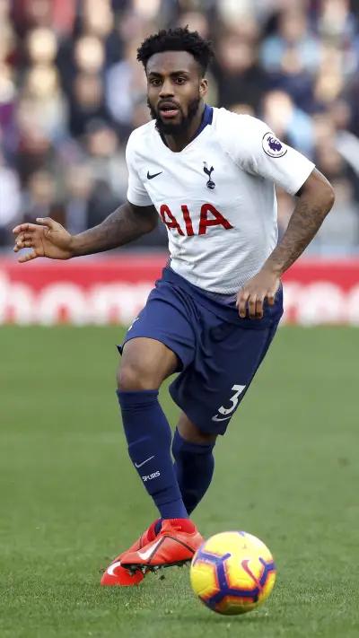 后防能手丹尼·罗斯