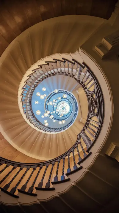 旋转楼梯-锐景创意